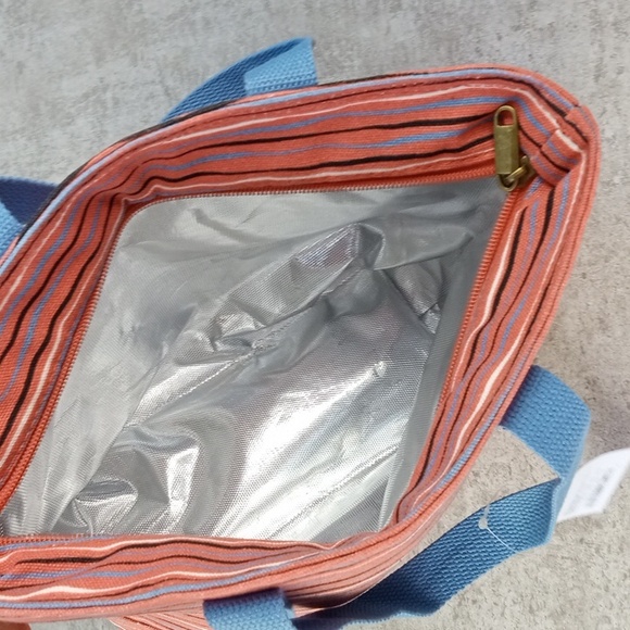 Room Essentials Striped Lunch Bag - Picture 4 of 6